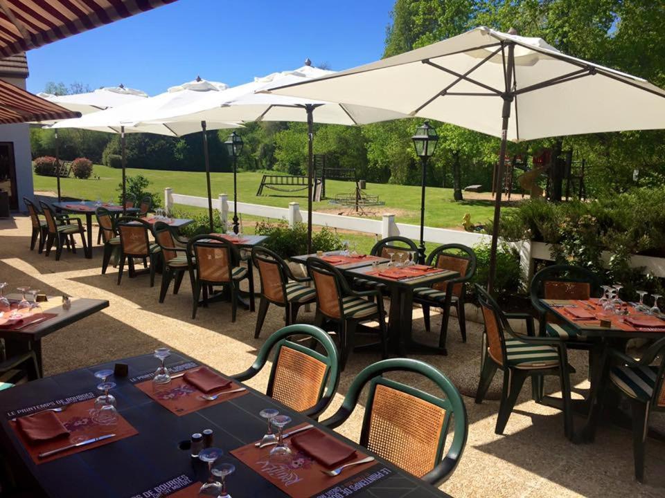 Hotel Restaurant Le Relais De Pouilly エクステリア 写真