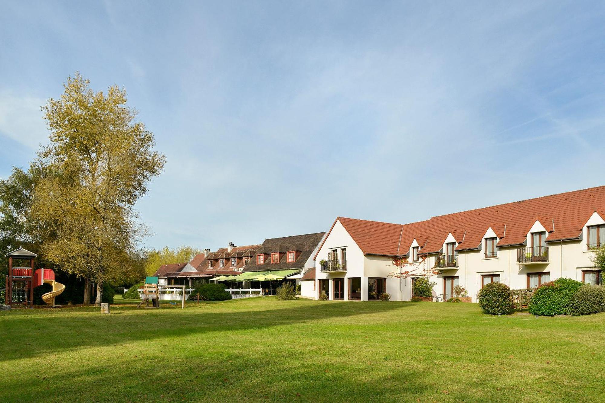 Hotel Restaurant Le Relais De Pouilly エクステリア 写真