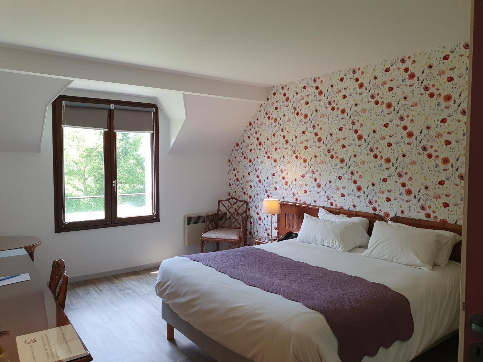 Hotel Restaurant Le Relais De Pouilly エクステリア 写真